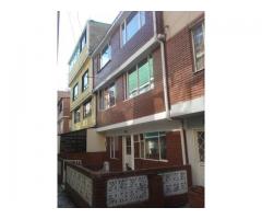 SE VENDE HERMOSA CASA BOGOTÁ, NOROCCIDENTE, CERCA A UNICENTRO Y PORTAL 80, EXCELENTE PRECIO