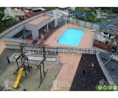 Arriendo de Apartamentos Amoblados en Medellín Cód: 4051