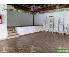 Apartamentos y Casas Vacacional en Medellín Cód: 4522