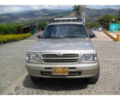 VENDO CAMIONETA MAZDA B2200 MODELO 1999