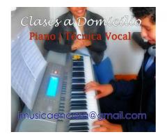 Profesora de Piano a Domicilio - Clases para todas las edades