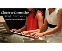 Profesora de Piano a Domicilio - Clases para todas las edades