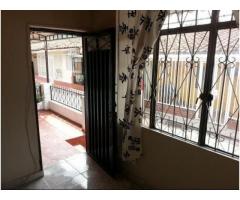 VENDO CASA EN GIRON URBANIZACION PRIMERO DE MAYO, BUEN ESTADO