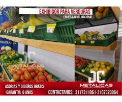 exhibición de verduras para supermercados