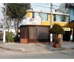 Arriendo local esquinero con gas barrio Villa Luz