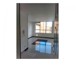 Apartamento en arriendo ubicado  en el Tintal conjunto Parque Central Tintal   $600.000, piso 12.