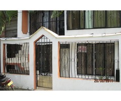 ESPECTACULAR CASA BIFAMILIAR CON TERRAZA EN CIUDAD CORDOBA