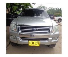 FORD EXPLORER XLT - MODELO 2009