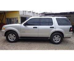 FORD EXPLORER XLT - MODELO 2009