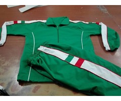 SUDADERAS, UNIFORMES DEPORTIVOS, CHAQUETAS, POLO, BORDADOS Y ESTAMPADOS