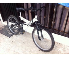 Bicicleta todo terreno con amortiguador