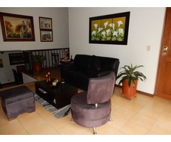 SE VENDE CASA 3 AMBIENTES EN LAURELES LM0002