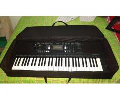 Piano YAMAHA PSR E343