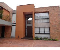 Casa en Venta en San Jose de Bavaria Bogota