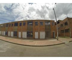 Comercial en Arriendo en Parque Santa Maria Bogota. Estrato 1